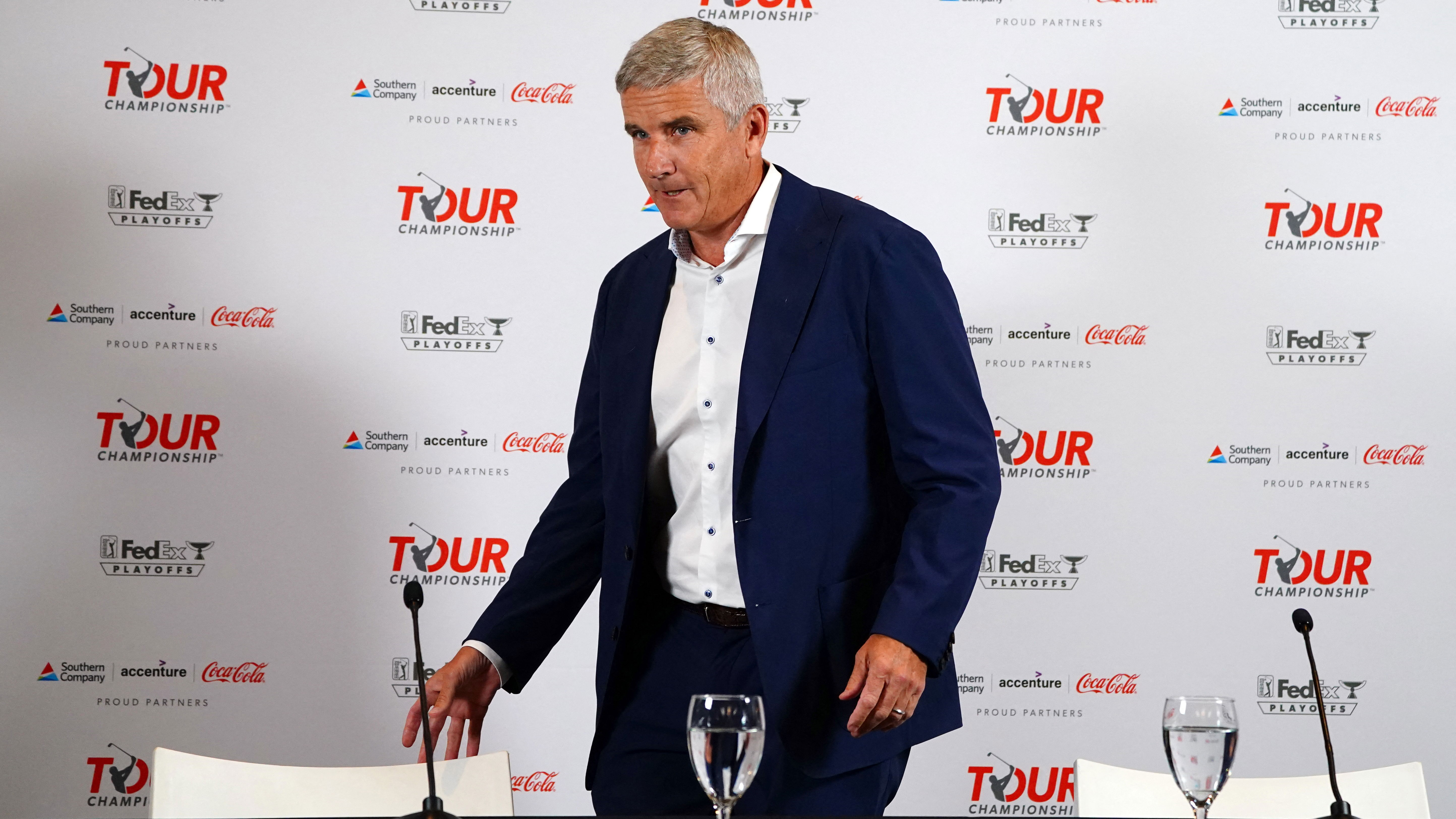 Golf fans react to awkward clip of PGA Tour boss: "Didn't like that"